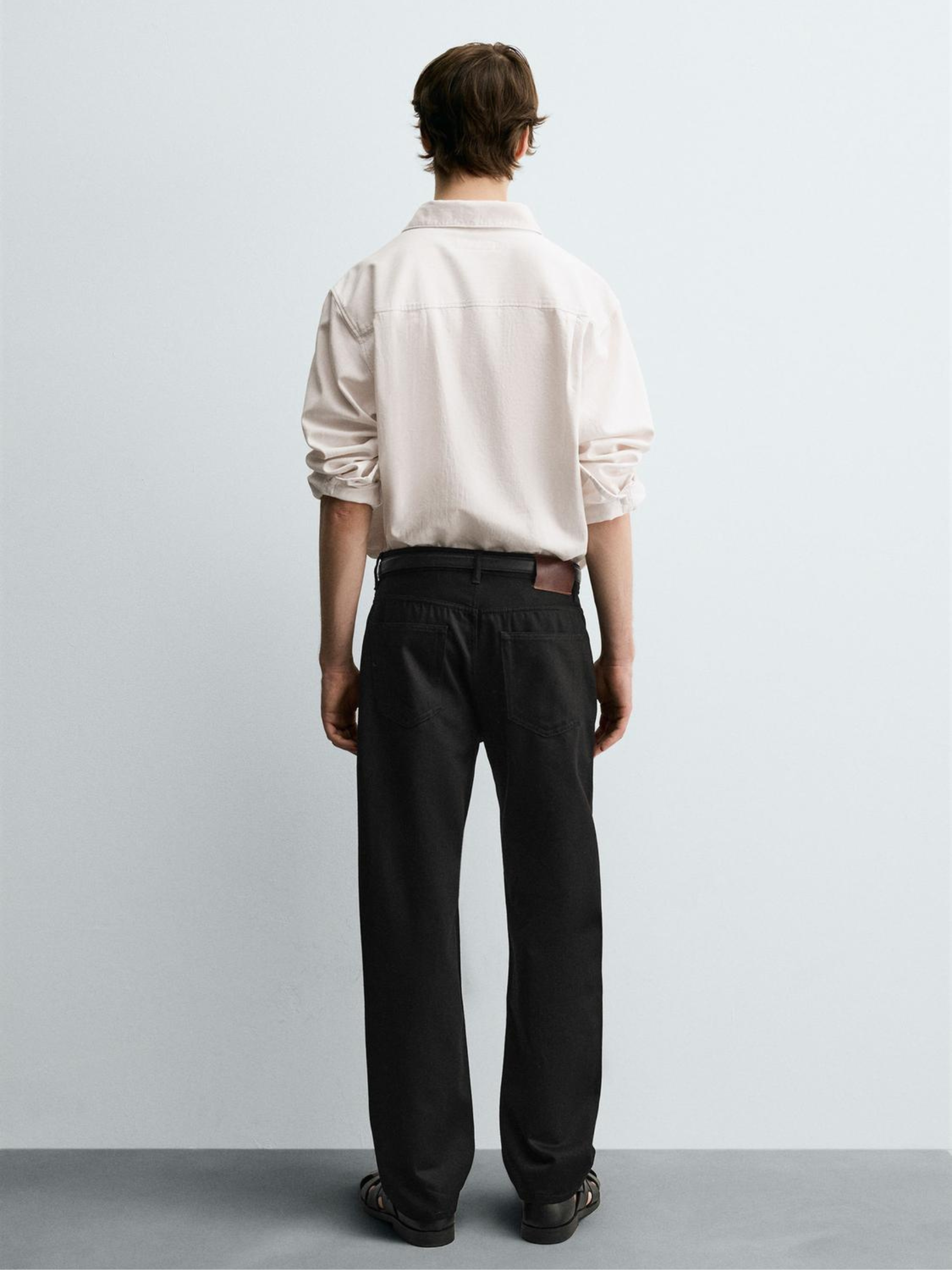 BLACK STRAIGHT FIT JEANS