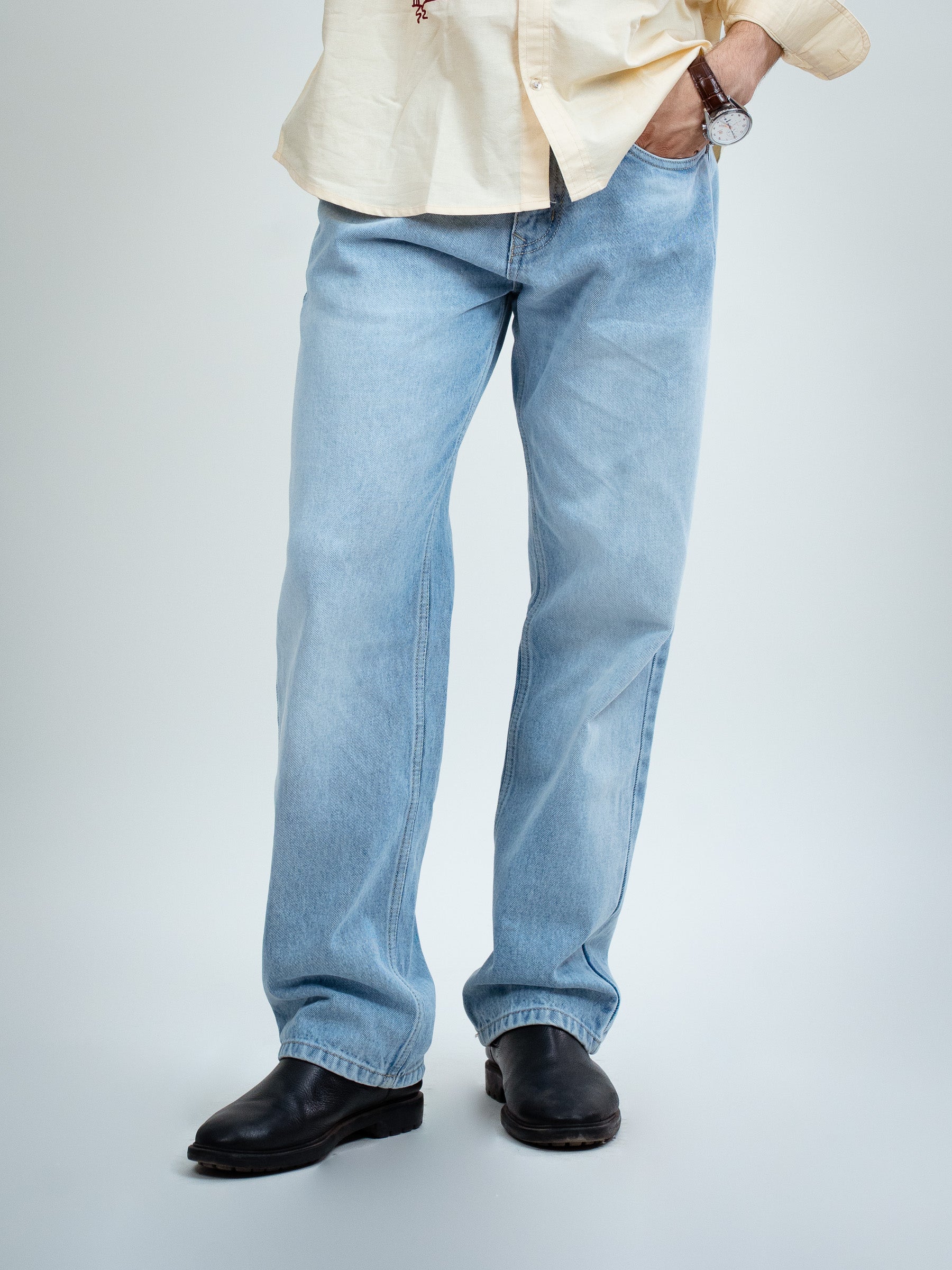 BLUE FADED STRAIGHT FIT JEANS